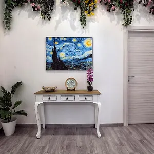 Garden House: And For Holidays Bed and breakfast